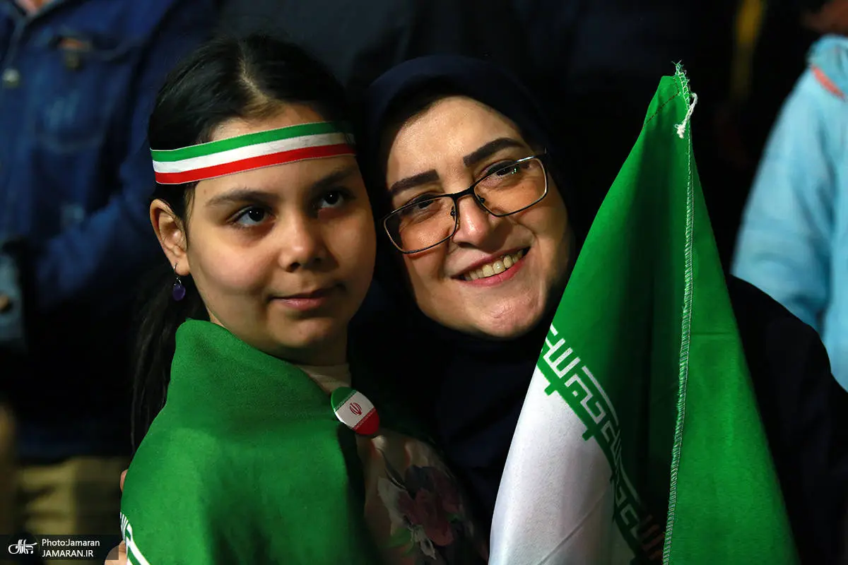 تصاویر؛ حاشیه و متن اجتماع هنرمندان در باغ فردوس 16