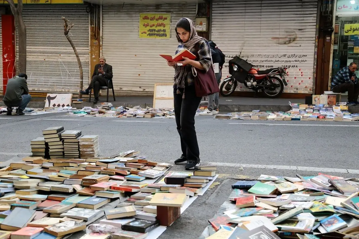 کتاب قربانی گرانی؛ یک جلد کتاب هم‌قیمت گوشت و برنج