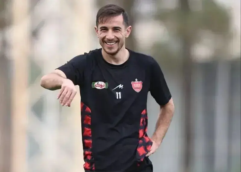 تکلیف وینگر مغضوب پرسپولیسی‌ها مشخص شد!