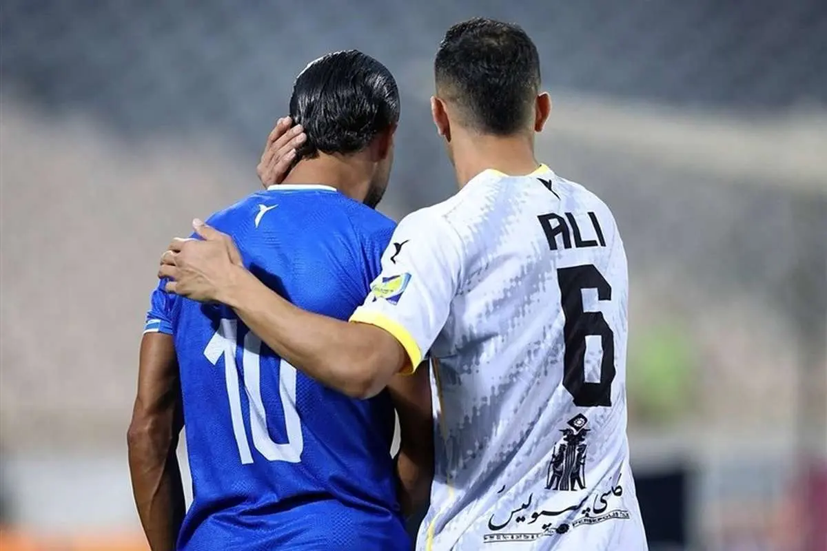 ناظر دیدار استقلال - فولاد: بازی امروز با تماشاگر برگزار می‌شود

