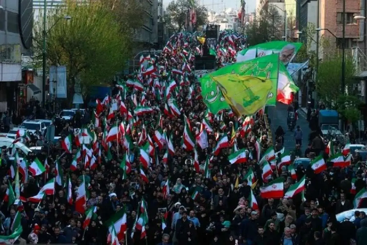 از آوردن خودروهای شخصی به داخل شهر خودداری کنید