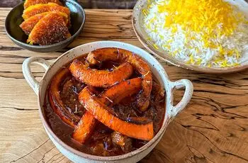 طرز تهیه خورش کدو حلوایی با مرغ و رب انار با طعمی ملس و دلپذیر