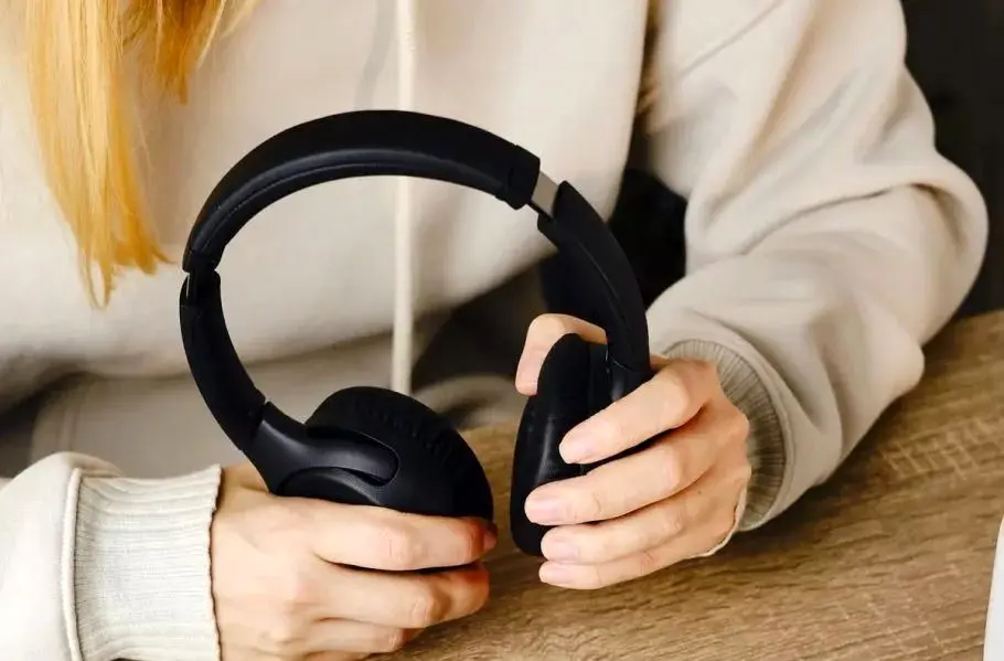 کشف مواد شیمیایی خطرناک در هدفون‌های بوز، سامسونگ و سنهایزر