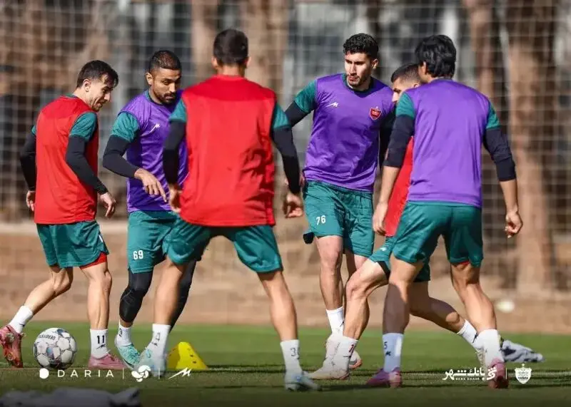 بازیکنان نیمکت‌نشین و ذخیره پرسپولیس مقابل استقلال دربی ۱۰۶