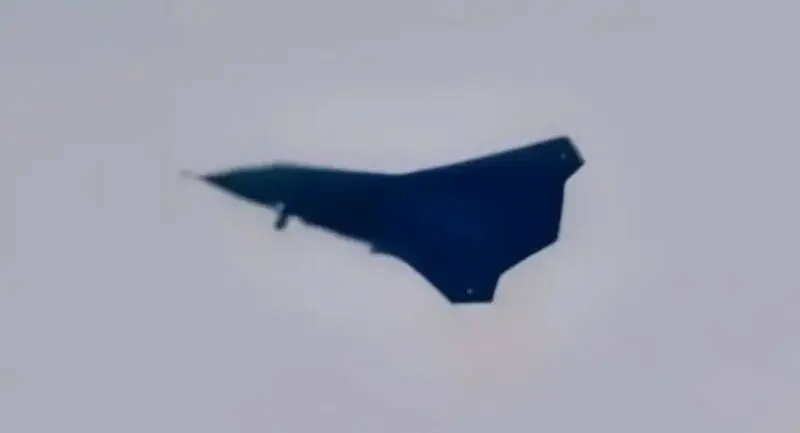 جنگنده 
