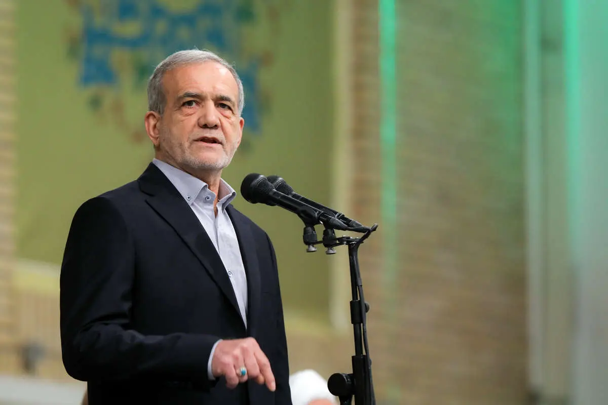 پزشکیان: این‌طور نیست که اگر نخواهند با ما مذاکره کنند از گرسنگی بمیریم