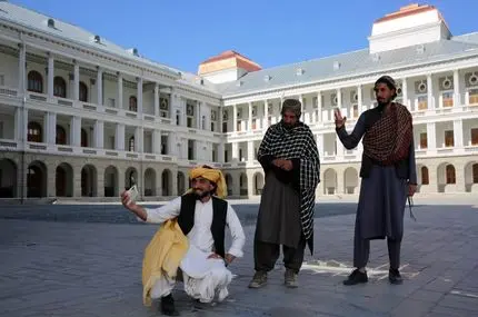 ببینید؛ دعوت آمریکایی‌ها به افغانستان با شوخی طالبانی با تروریسم