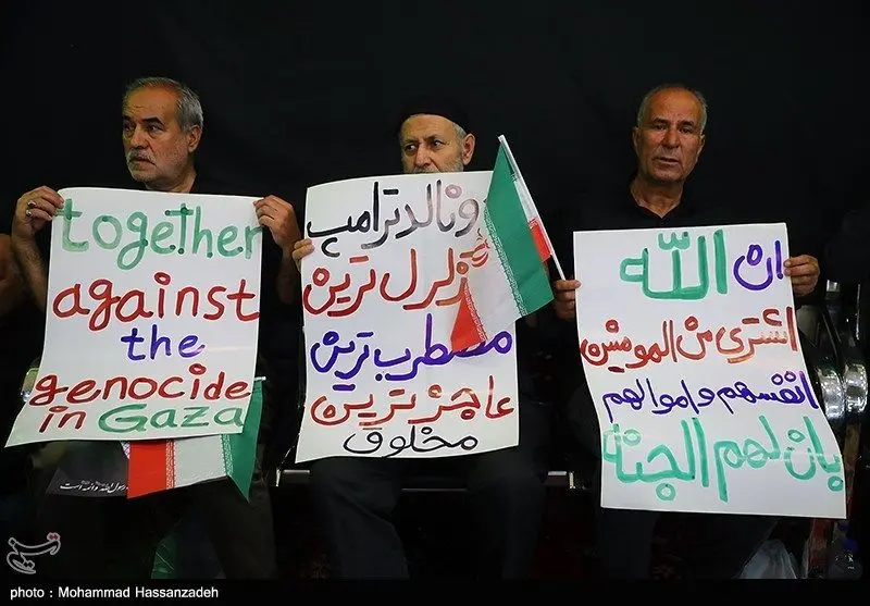عکس؛ گریه‌ کاظم صدیقی در مراسم بزرگداشت سرلشکر حاجی‌زاده