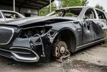 ببینید؛ لحظه تصادف یک کامیون با مرسدس مایباخ