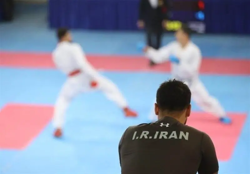بازرسی بازیکنان تیم ملی در فرودگاه؛ ماجرای دلارهای گمشده

