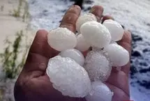 خوشحالی یمنی‌ها پس از بارش تگرگ 