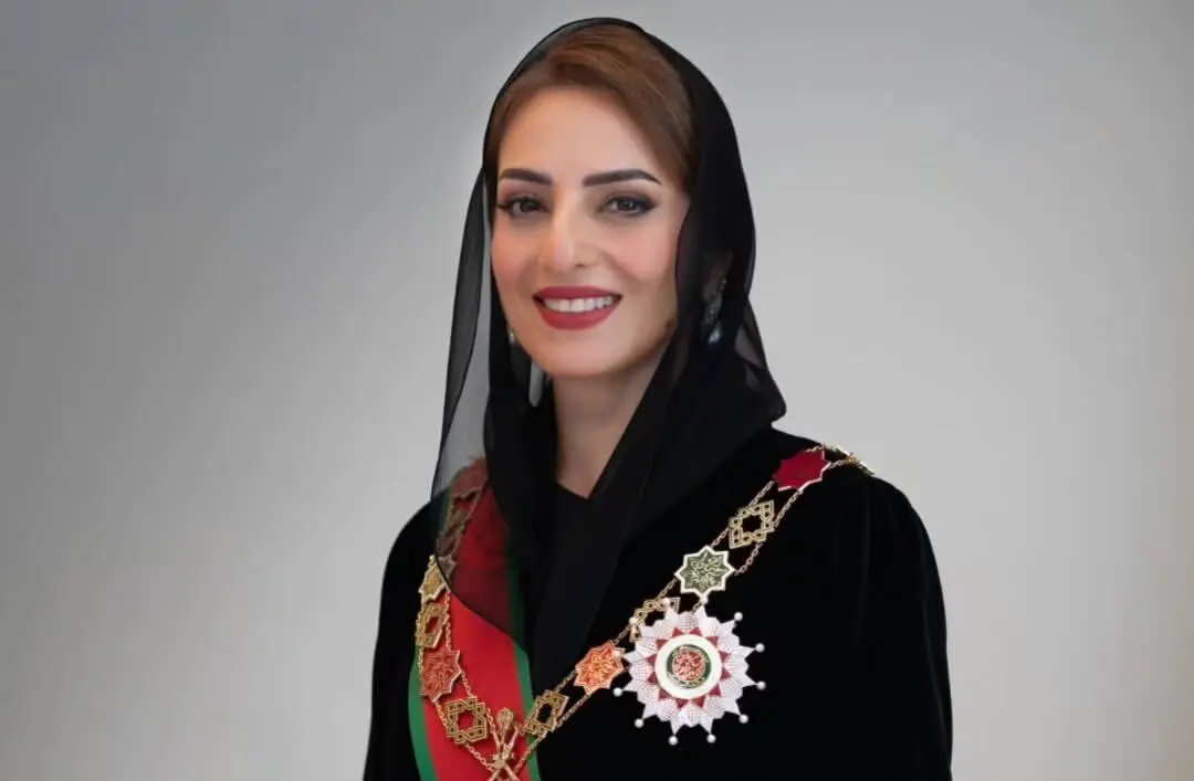 تصاویر؛ سلطان عمان بالاترین نشان افتخار مدنی را به همسرش اعطا کرد