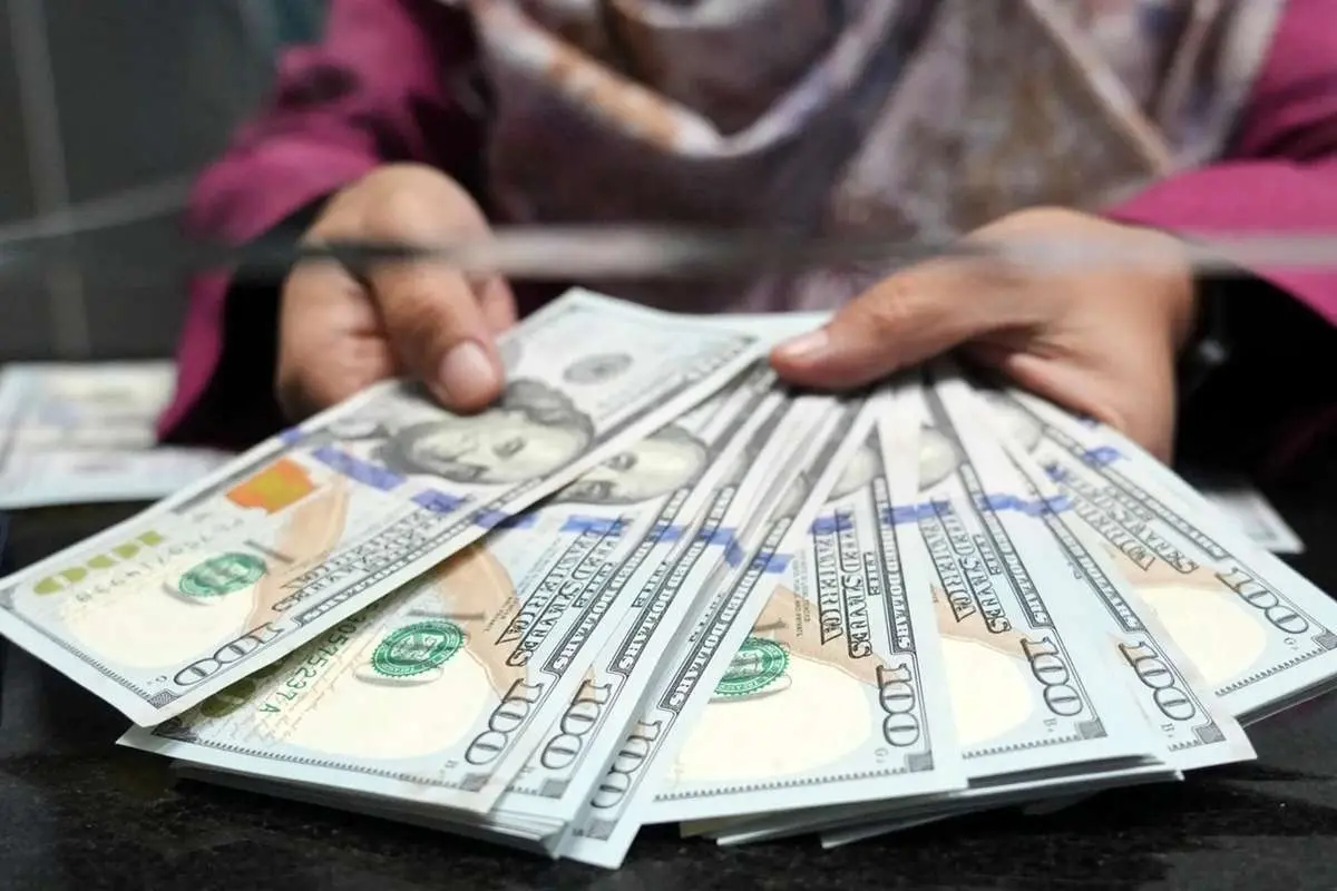 قیمت دلار امروز دوشنبه 13 مرداد 1404