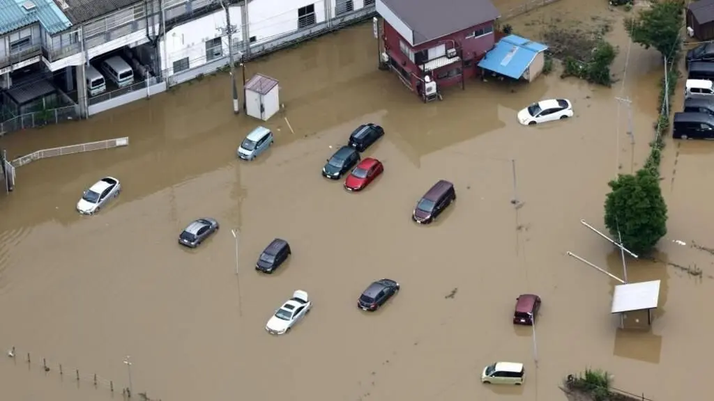 بارش رکوردشکن در توکیو؛ ۴ نفر جان باختند