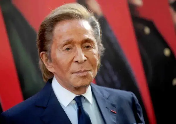 «ولنتینو» درگذشت
