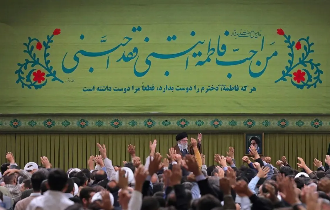 کمبودهای زیادی داریم اما کشور در حال پیشرفت است

