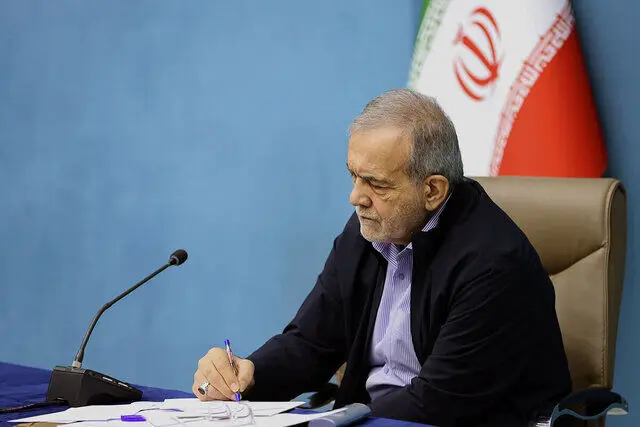 پزشکیان: تلاش‌های بی‌وقفه شاخصه بارز دوران مسئولیت شهید رئیسی است

