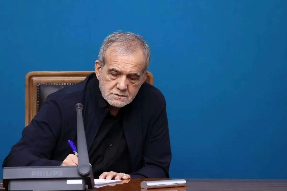 واکنش پزشکیان به ادعای عجیب درمورد تغییر نام خلیج فارس