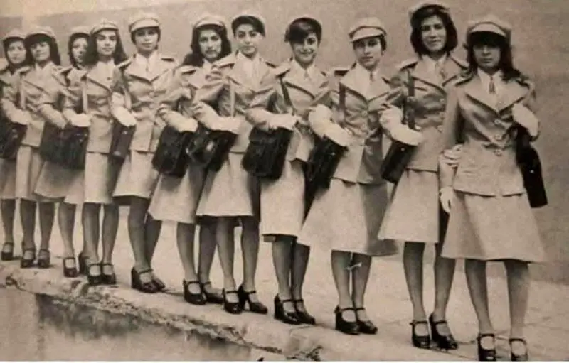 دختران مهماندار