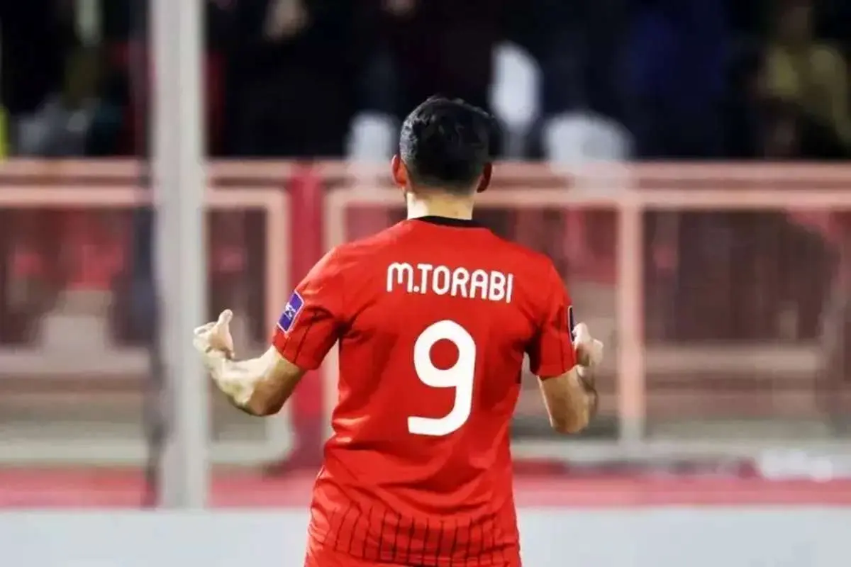 بازی حذفی تراکتور-پرسپولیس در ورزشگاه یادگار تبریز