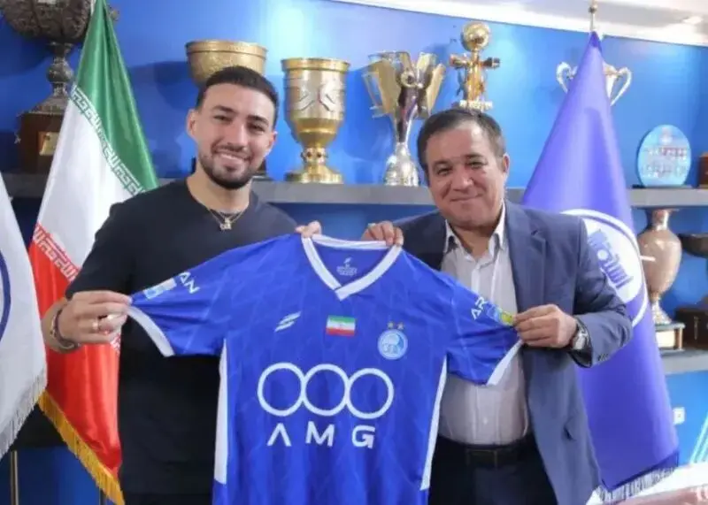 تصویر؛ کری سنگین منیر الحدادی برای پرسپولیسی‌ها با پیراهن استقلال