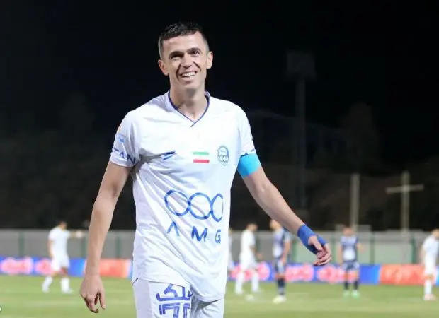 بهترین آلبانیایی لیگ ایران؛ رقابت آسانی با ستاره سابق سپاهان