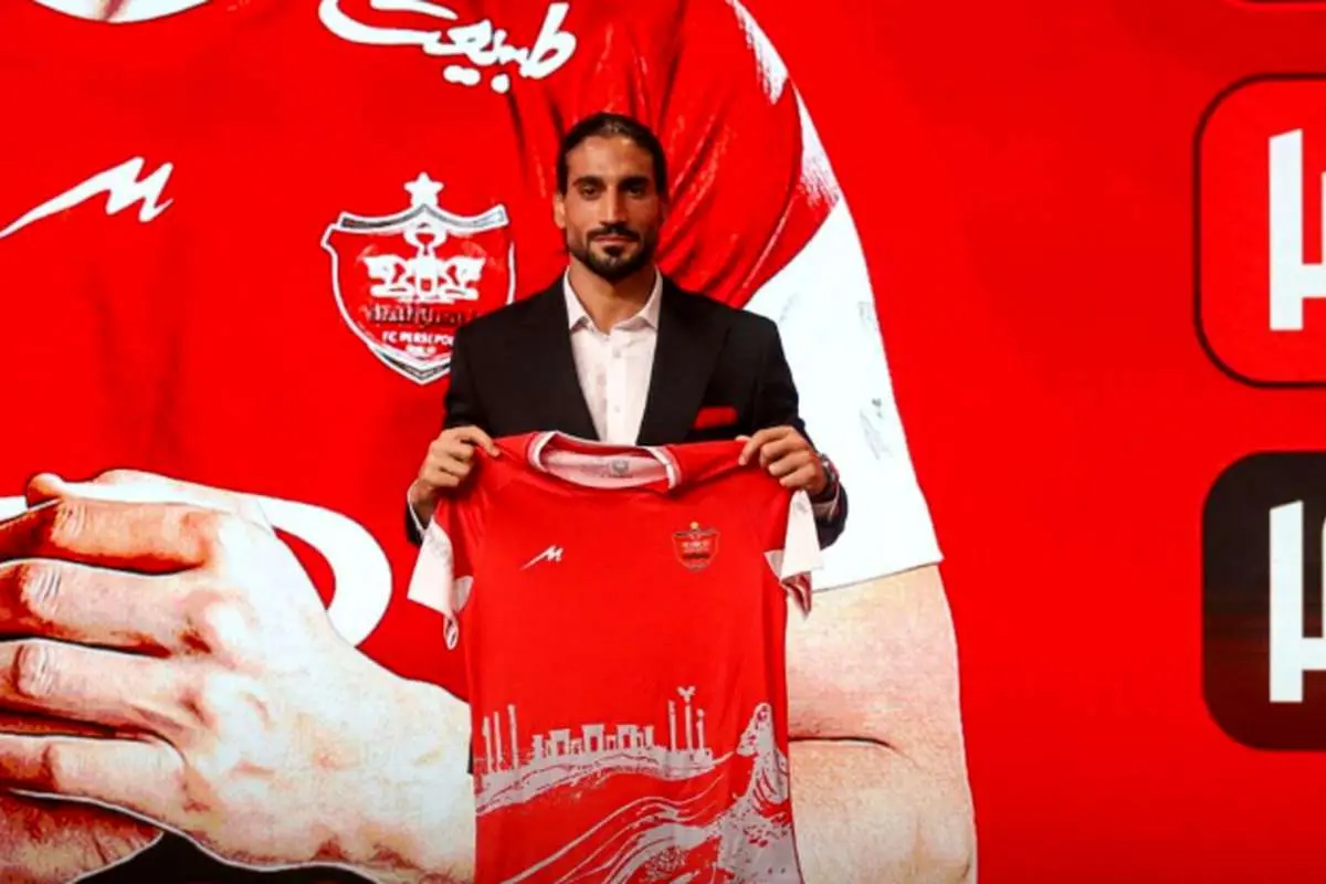 تصویر؛ پیام صمیمانه خرید جدید پرسپولیس برای هواداران