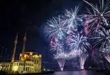 اصابت مواد آتش‌بازی به دو تماشاگر