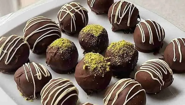 با بیسکوییت ساقه طلایی این شیرینی خوشمزه را درست کنید!

