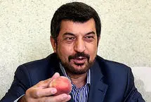 محمود شهریاری: به خاطر کلمه «هلو»، من را ۲ سال ممنوع‌التصویر کردند