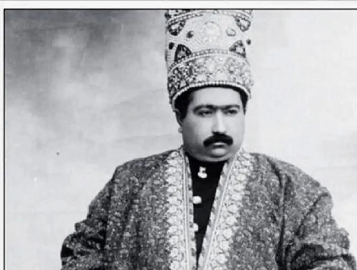 «محمدعلی‌شاه قاجار» با تاج زرین