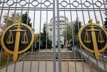 ده سال زندان تنها به خاطر یک بوسه!