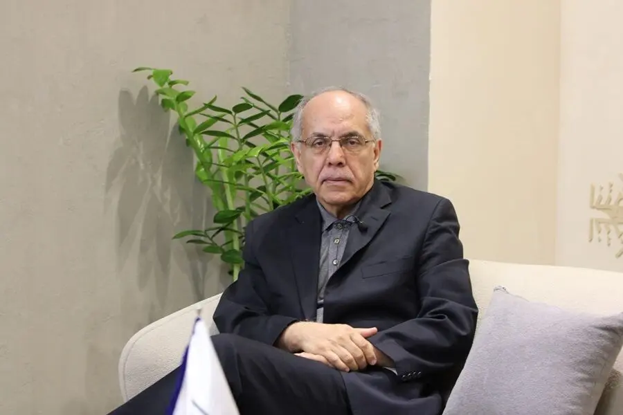 کوروش احمدی: بعید نیست ترامپ و جنگ دیگری را علیه ایران تحمیل کند