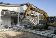 تخریب اَبَر ویلای شخص ذی‌نفوذ در حاشیه‌ رود کرج
