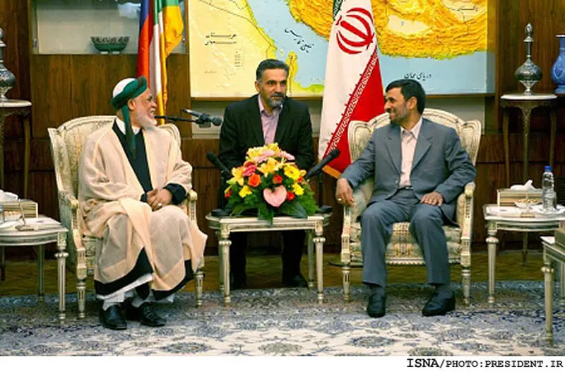 کومور