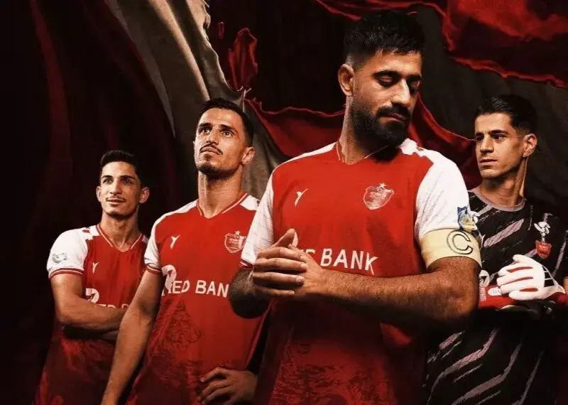 ببینید؛ رونمایی از طرح پیراهن جدید پرسپولیس با شیر و خلیج فارس