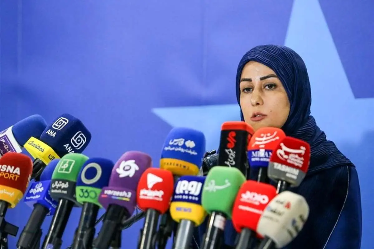 جواب تند استقلال به آذری جهرمی؛ از خوردن شیرموز لذت ببر!