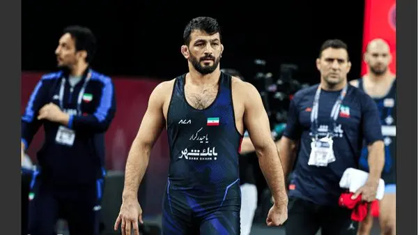 حسن یزدانی باید کشتی را کنار بگذارد!

