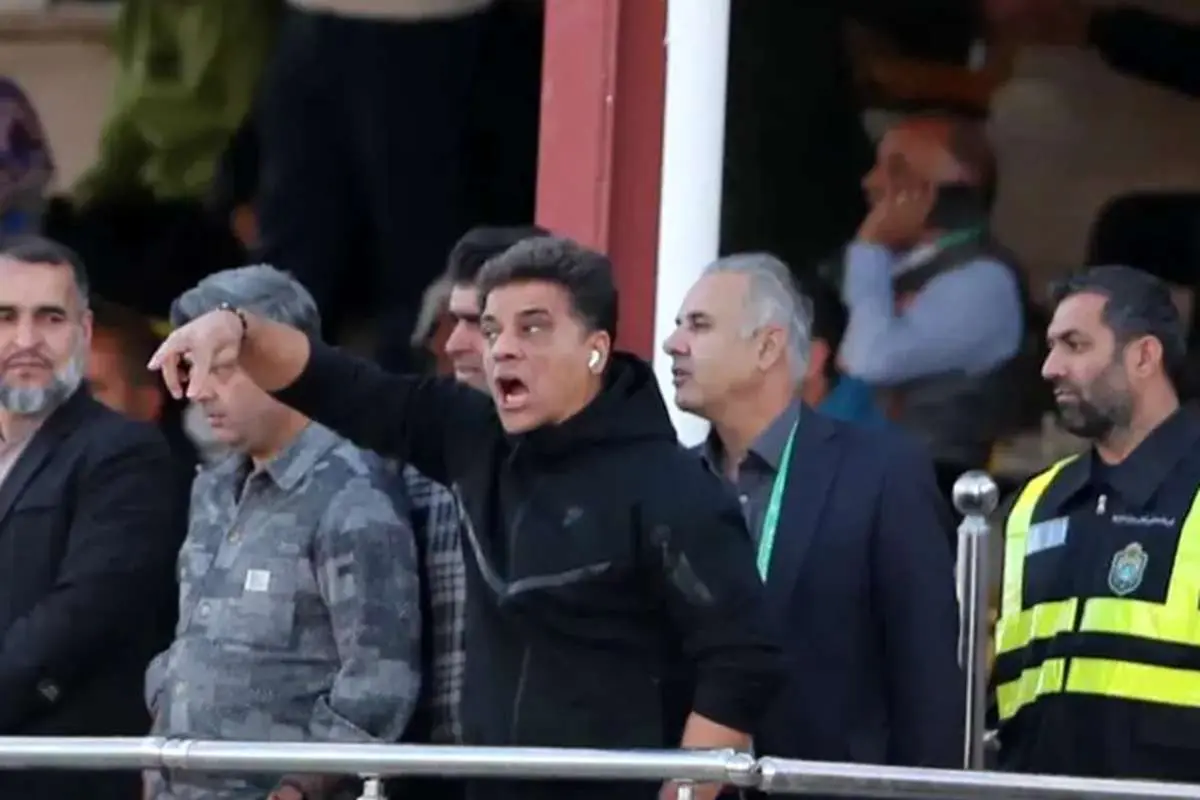 حمله سرمربی شمس‌آذر: قبل از دربی به پرسپولیس هدیه دادند!