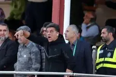 حمله سرمربی شمس‌آذر: قبل از دربی به پرسپولیس هدیه دادند!