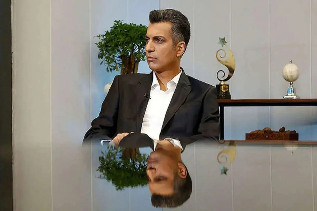 ببینید؛ توهین و تمسخر فردوسی‌پور در تلویزیون توسط مجری جنجالی