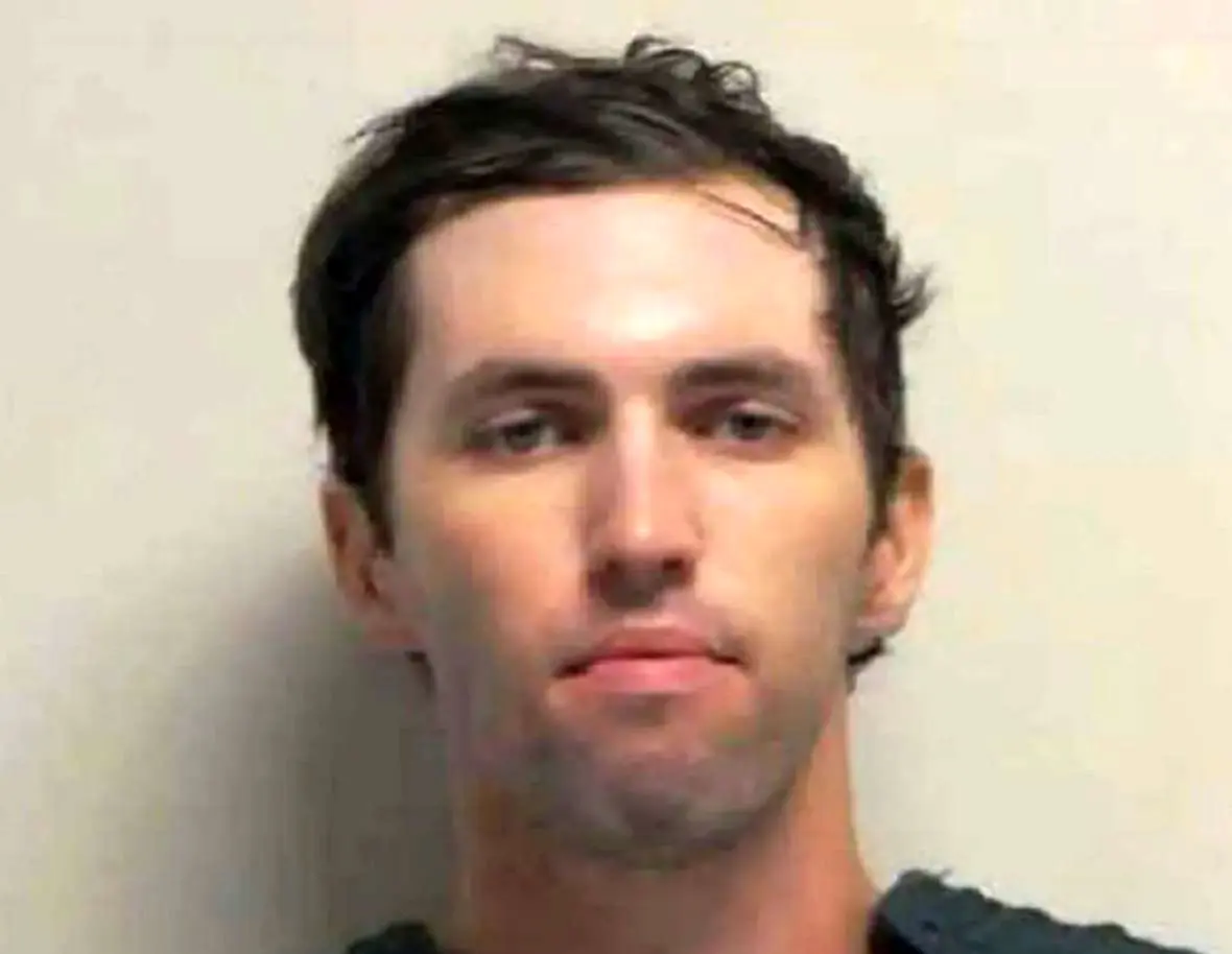 تصاویری از قاتل چارلی کرک