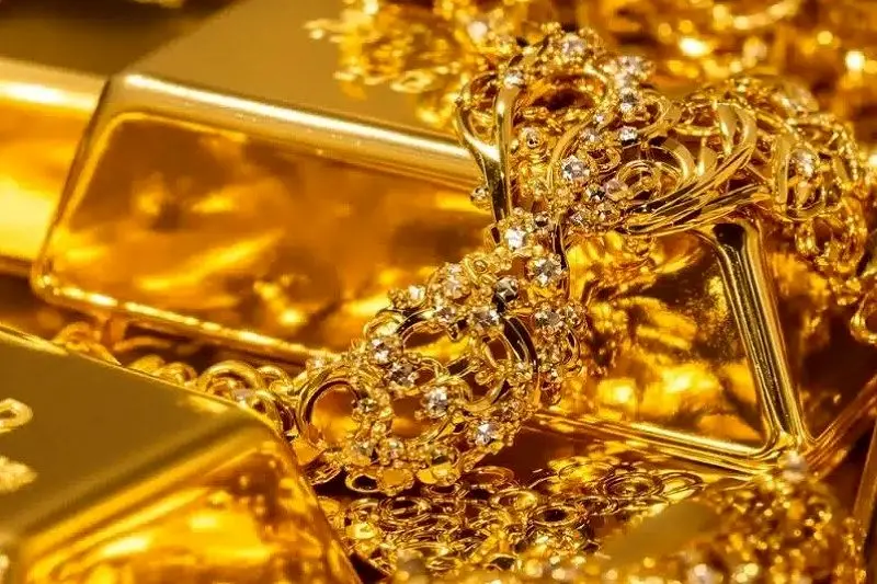 قیمت انس جهانی امروز سه‌شنبه ۵ اسفند؛ ترمز طلا کشیده شد