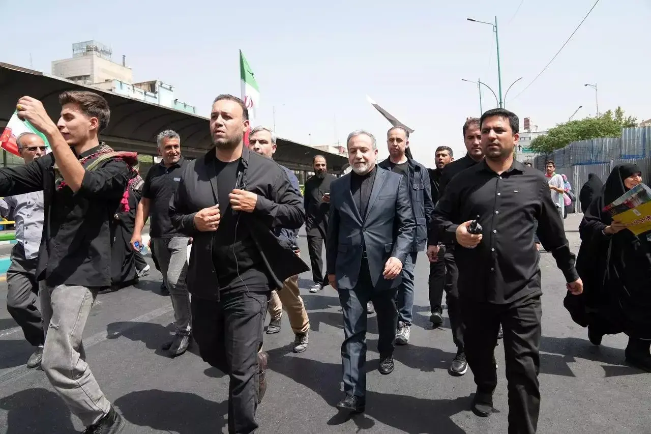 عراقچی: ملت تا آخرین قطره خون ایستادگی خواهند کرد