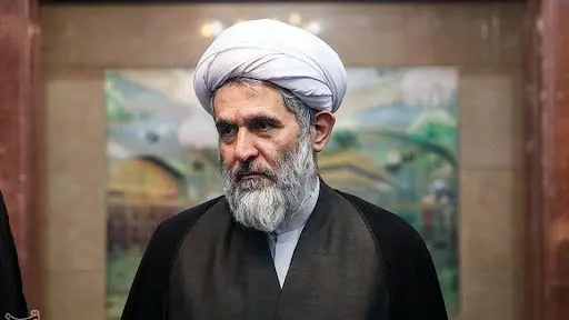 خوش و بش حسین طائب و عزیز جعفری در بیت رهبری