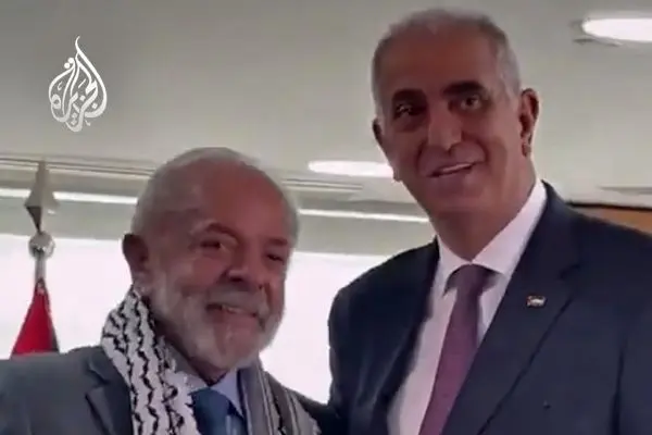 رئیس‌جمهور برزیل چفیه فلسطینی بر گردن انداخت