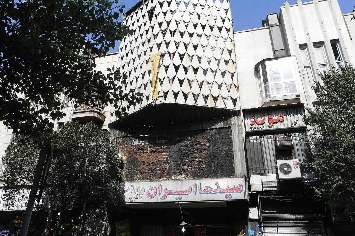 جزئیات آتش‌سوزی یک سینمای متروکه در لاله‌زار