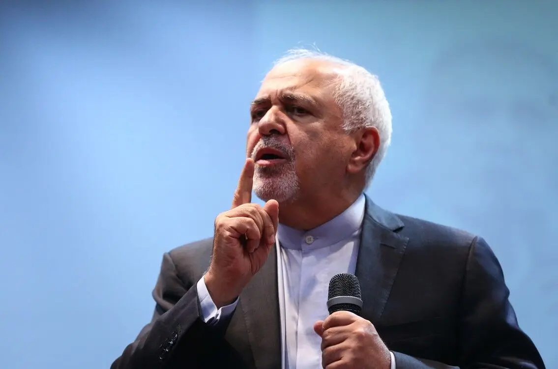 پیام محمدجواد ظریف به دختری که عکس او را آتش زد

