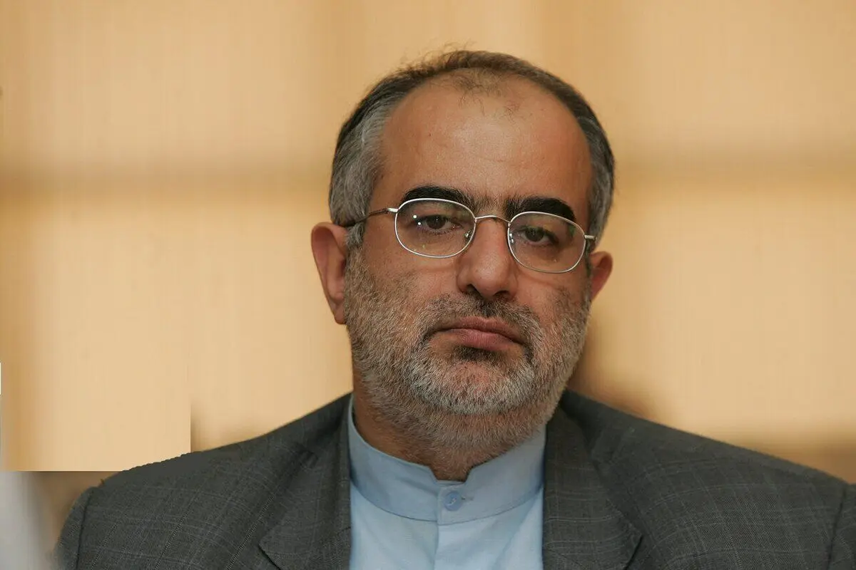 انتقاد حسام‌الدین آشنا از برادران جلیلی: چرا بازی «کی بود کی بود من نبودم» راه انداخته‌اند؟