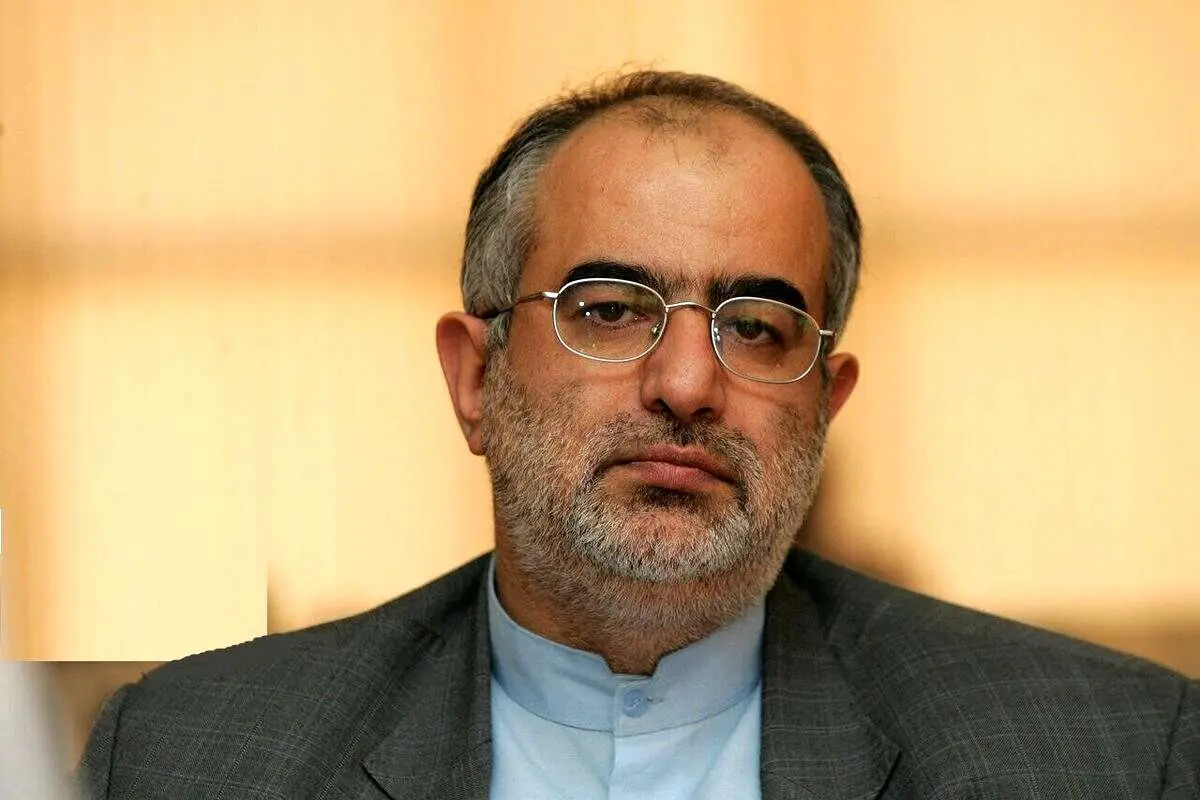 انتقاد حسامالدین آشنا از برادران جلیلی: چرا بازی «کی بود کی بود من نبودم» راه انداختهاند؟